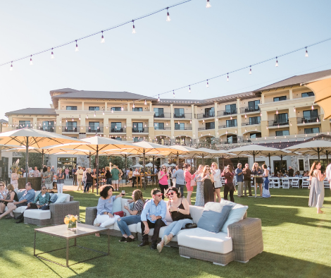 Vista Collina Lawn with guests