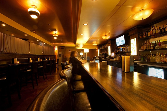 photo of bar in Paon Wine Bar
